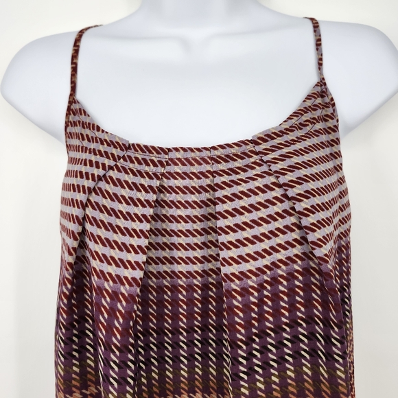 CAbi Womens Camisole Top Size M Maroon Oxblood Houndstooth Chiffon Flowy - Picture 2 of 8